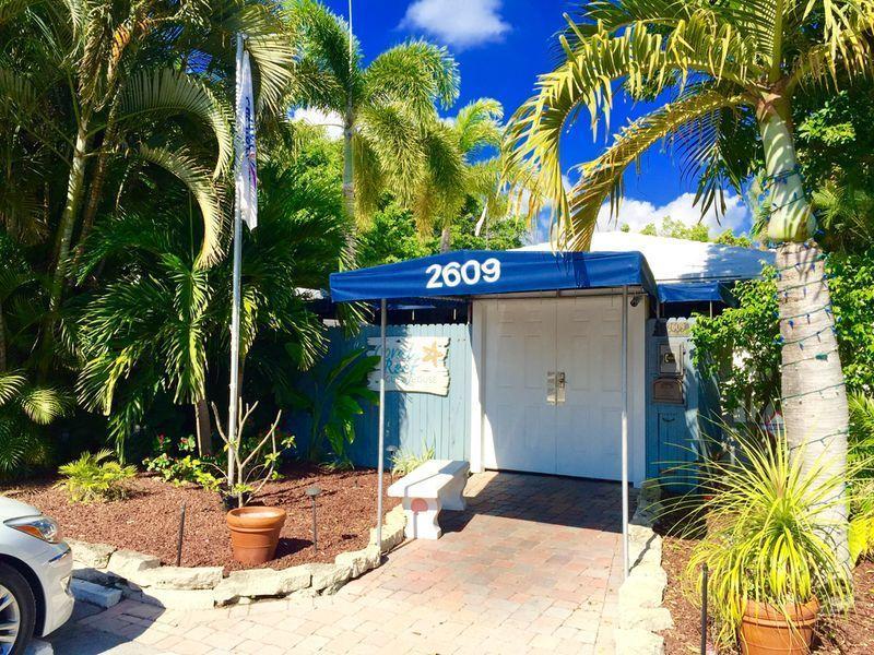 Coral Reef Guesthouse Форт-Лодердейл Экстерьер фото
